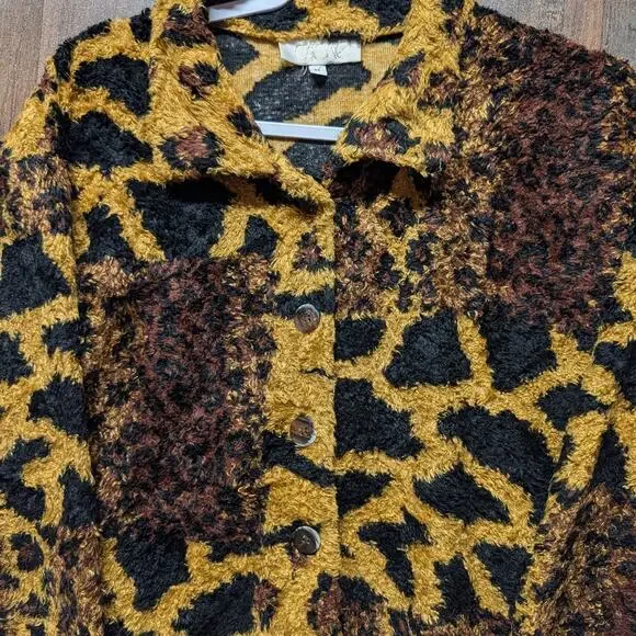 80s Cache Leopard Print Furry Women's Button Up - Picture 3 of 5